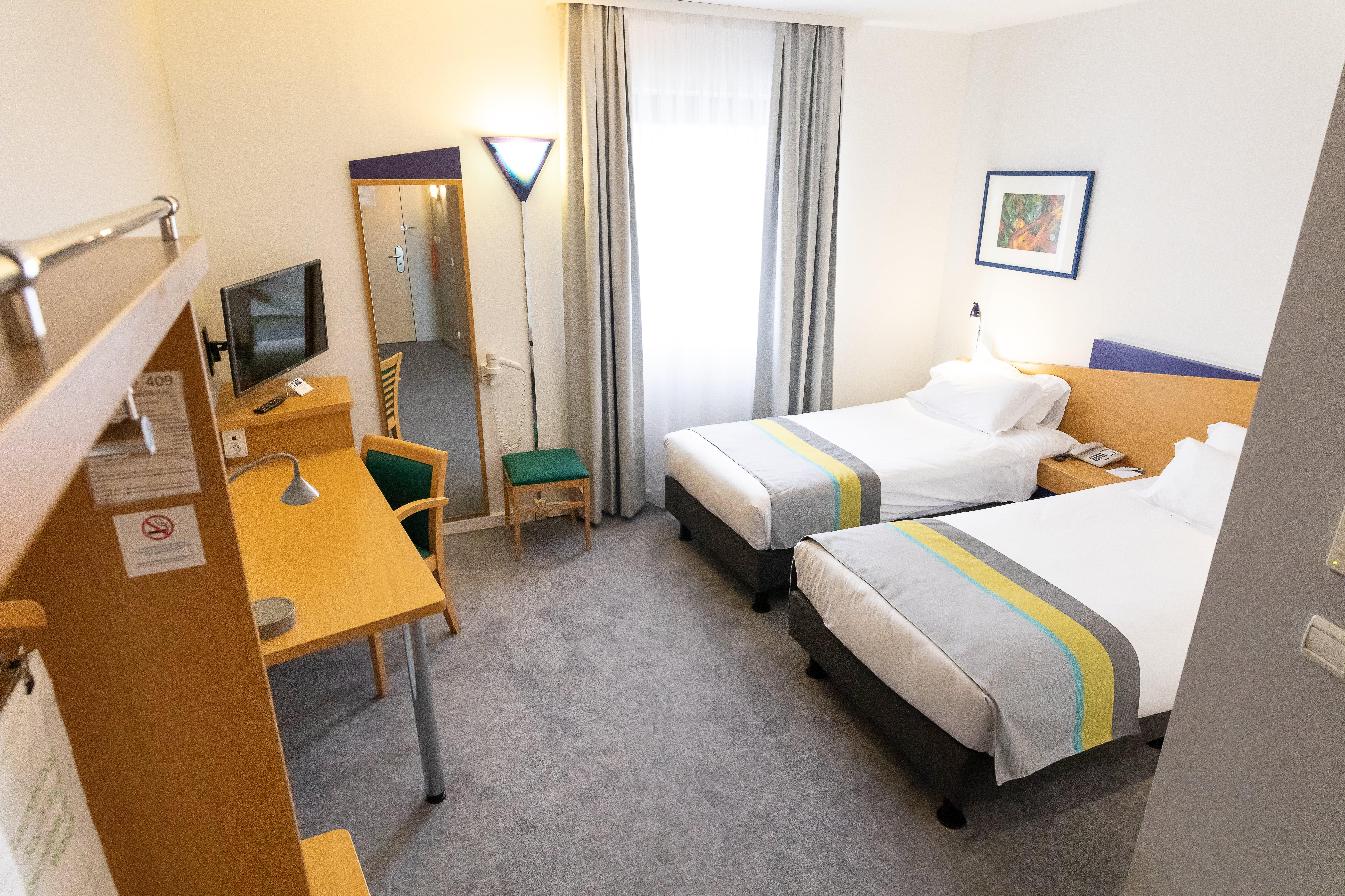 Holiday Inn Express Arras By Ihg Ngoại thất bức ảnh