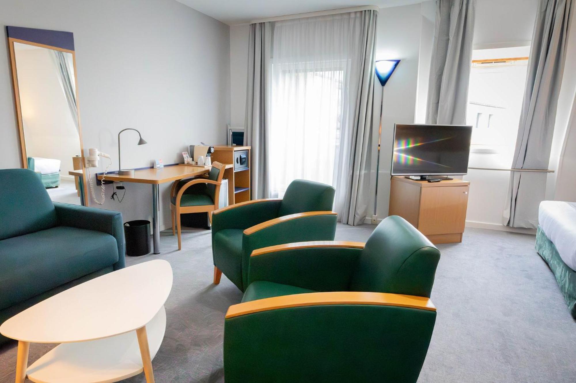 Holiday Inn Express Arras By Ihg Ngoại thất bức ảnh