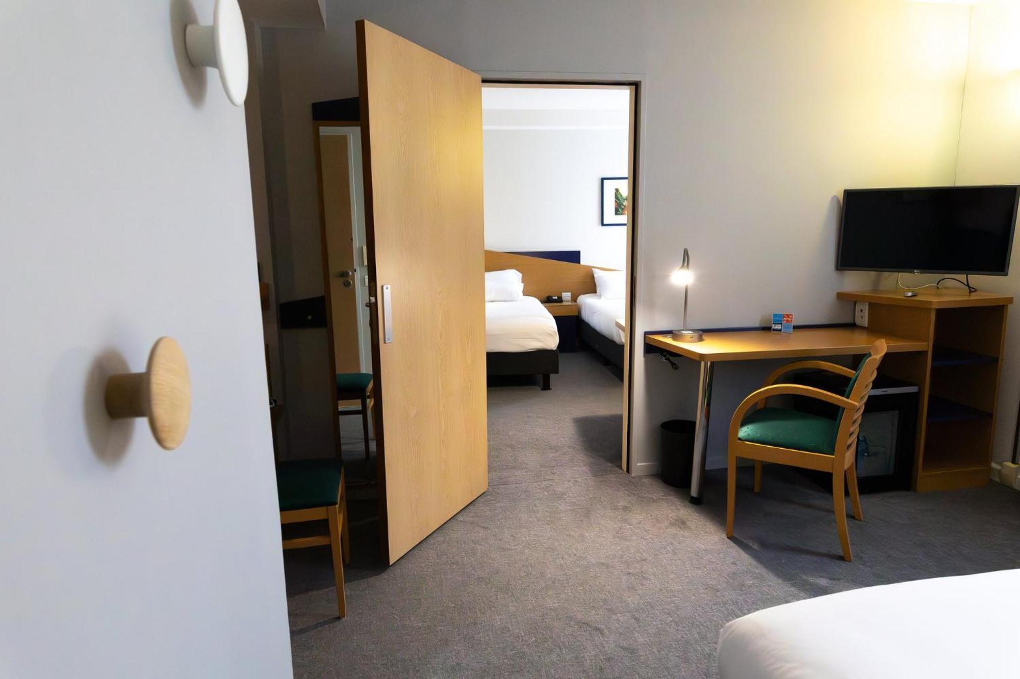 Holiday Inn Express Arras By Ihg Ngoại thất bức ảnh